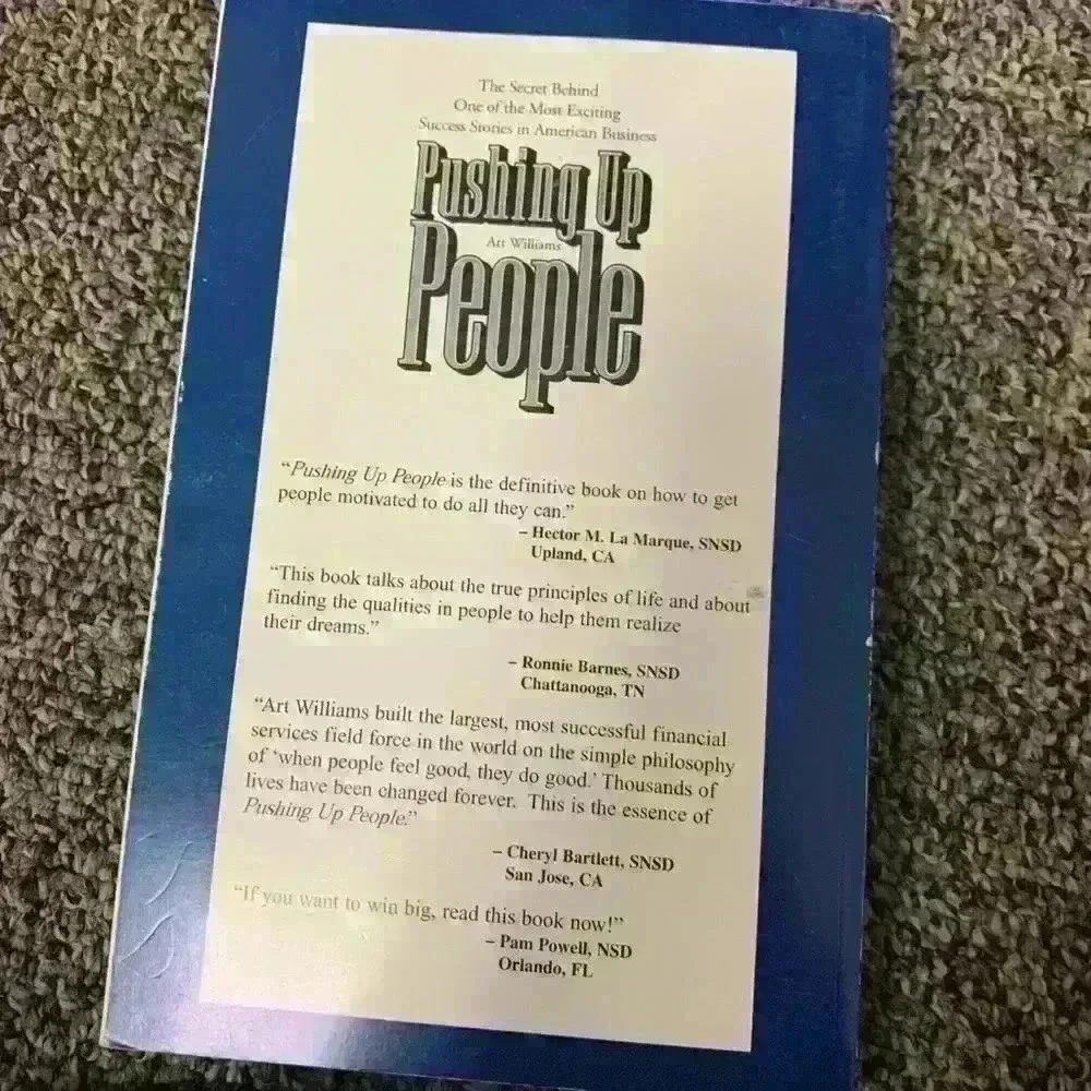 Bundle of books - Picture 9 of 16